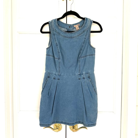 H&M Denim Mini Dress with Buttondown Backside - Picture 1 of 13